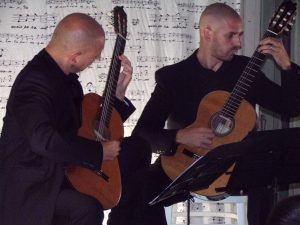 Contrasti - Duo Bonfanti con chitarre moderne 2